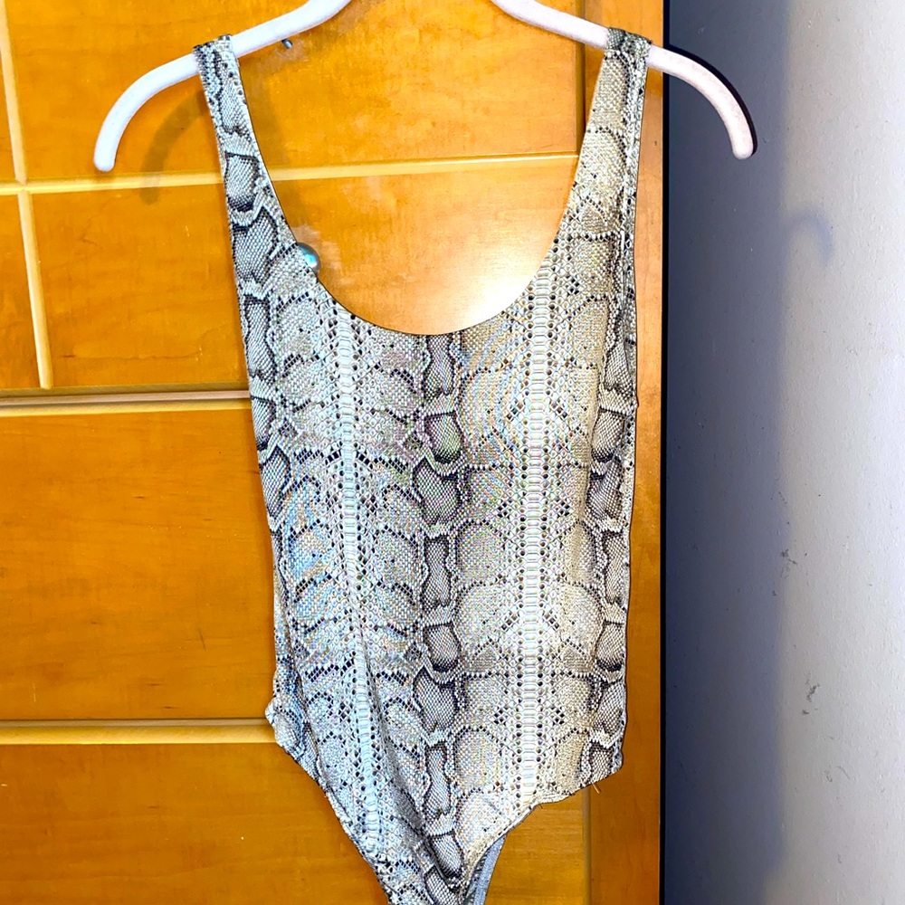 Windsor bodysuit